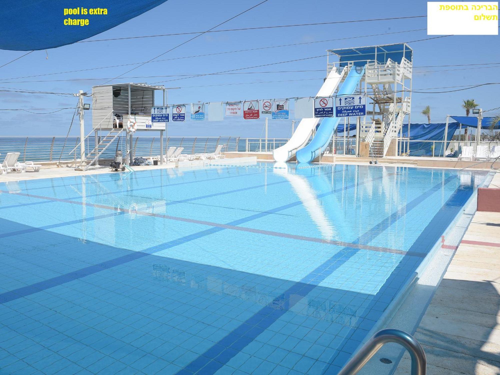 Haifa Almog Tower- "Blue Reef" Suite On The Sea Buitenkant foto