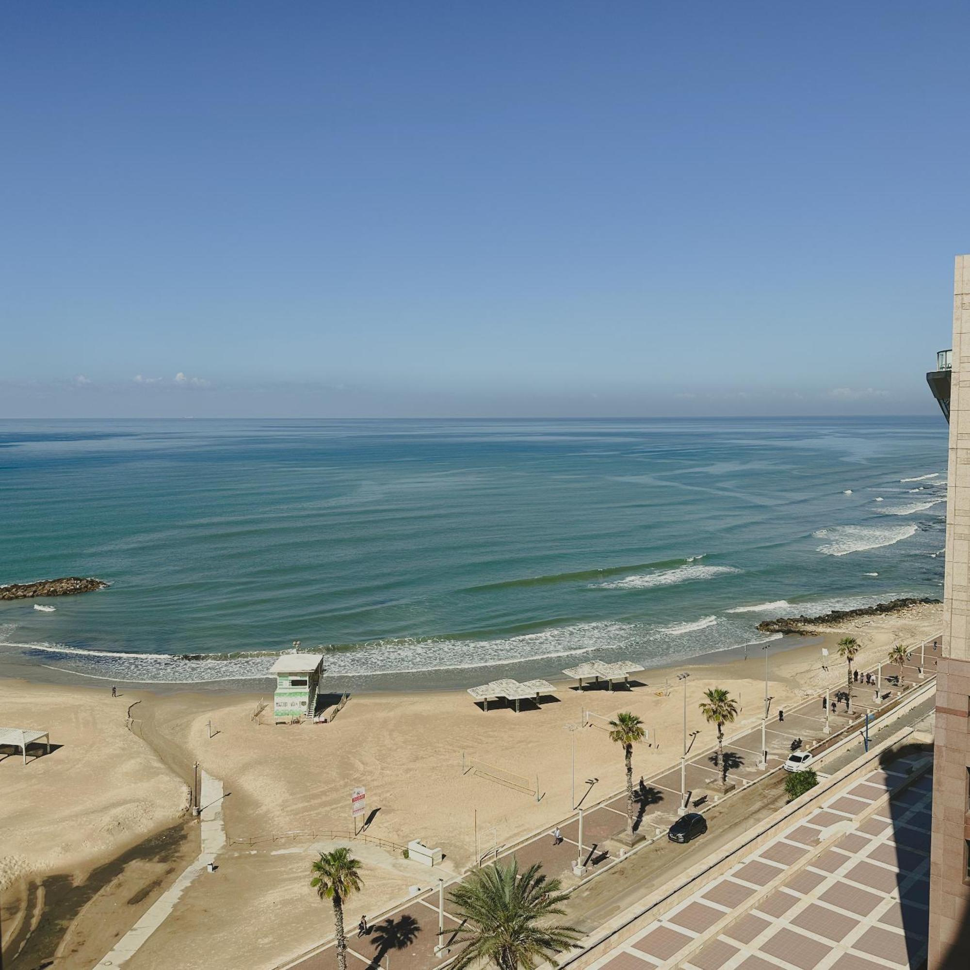 Haifa Almog Tower- "Blue Reef" Suite On The Sea Buitenkant foto
