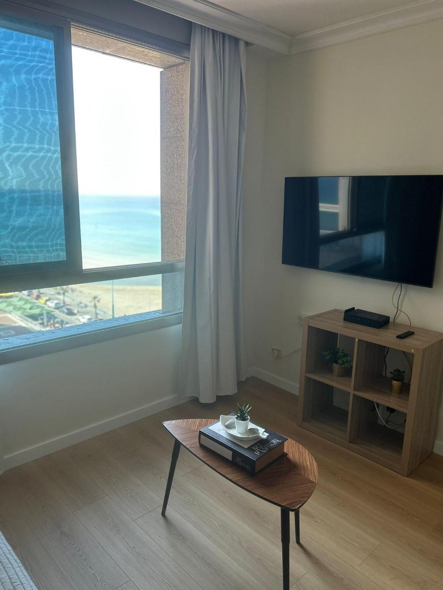 Haifa Almog Tower- "Blue Reef" Suite On The Sea Buitenkant foto